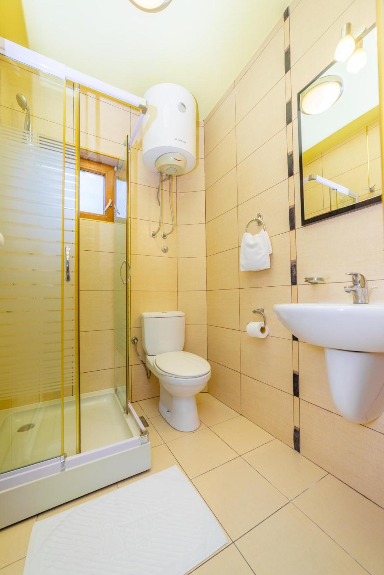 בודווה Hotel Odissey Jaz מראה חיצוני תמונה